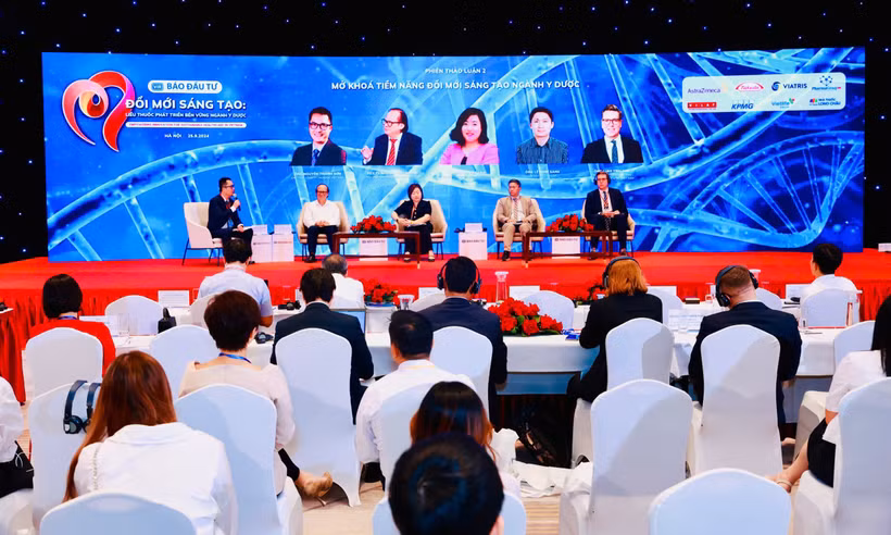 Các chuyên gia thảo luận các giải pháp thúc đẩy đổi mới sáng tạo trong ngành y tế.