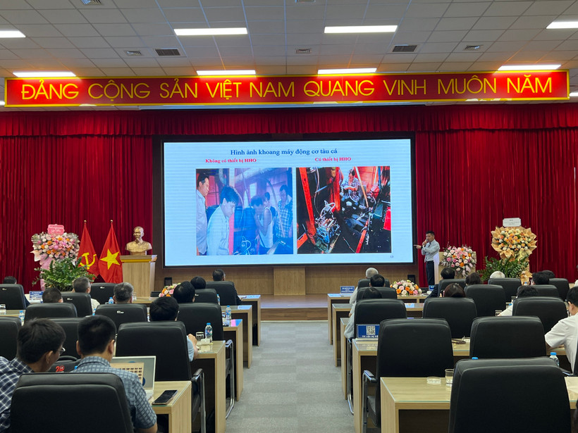 Các doanh nghiệp giới thiệu sản phẩm công nghệ tại sự kiện.