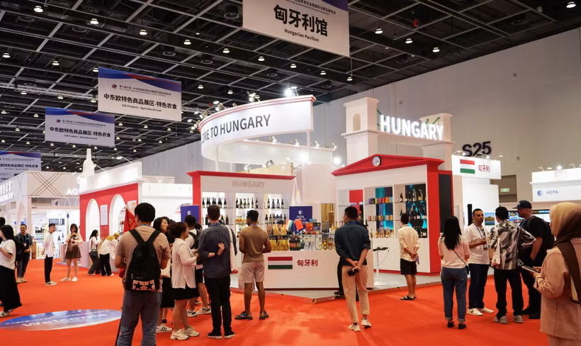 Một góc Hội chợ triển lãm Trung Quốc và các quốc gia Trung-Đông Âu.