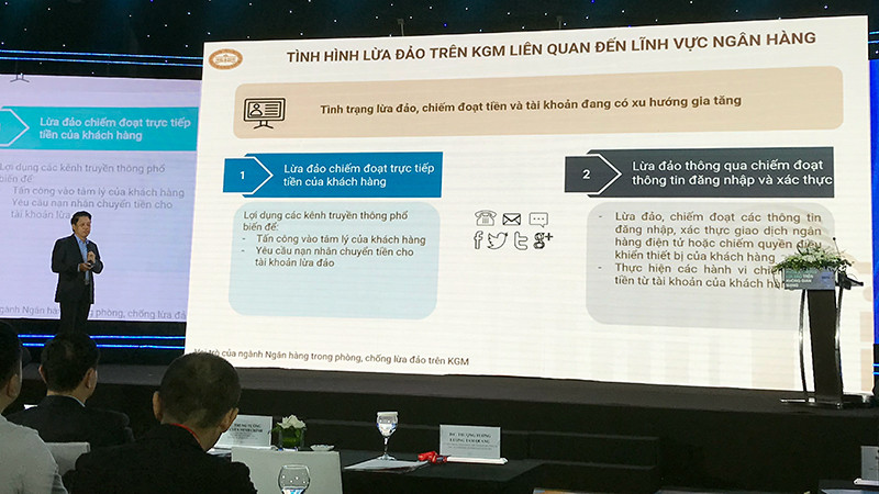 Phó Thống đốc Ngân hàng Nhà nước Việt Nam Phạm Tiến Dũng báo cáo về tình trạng lừa đảo trên không gian mạng.