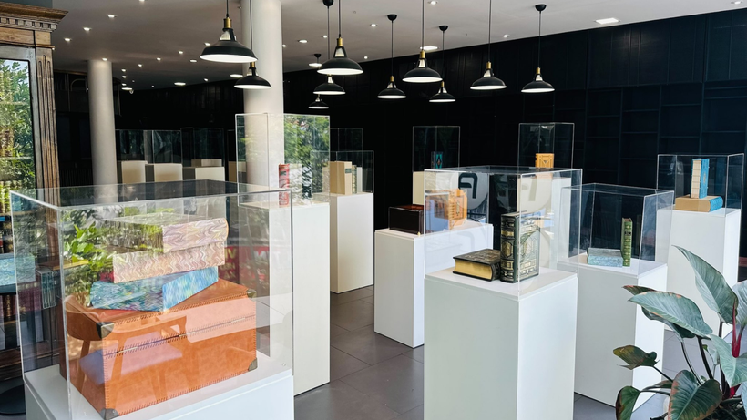 Không gian trưng bày các ấn bản giới hạn của Đông A.