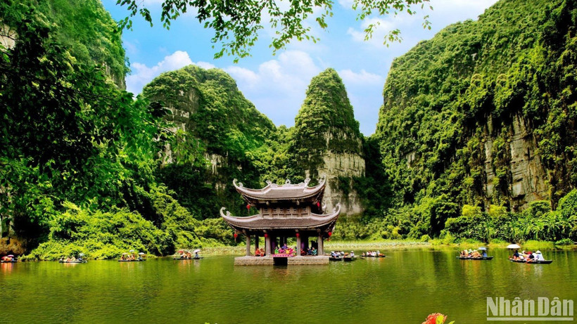 Tài nguyên du lịch tự nhiên được tiến hành điều tra bao gồm: cảnh quan thiên nhiên, các yếu tố địa chất, địa mạo, khí hậu, thủy văn, hệ sinh thái và các yếu tố tự nhiên khác có thể được sử dụng cho mục đích du lịch. (Ảnh: nhandan.vn)