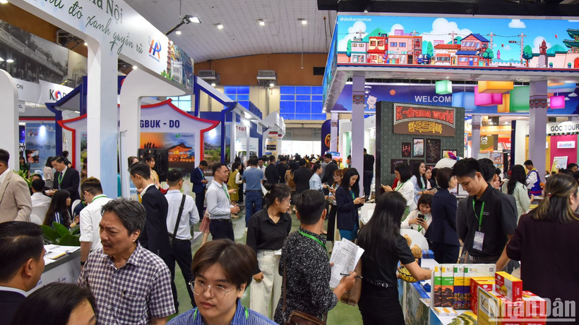 Hội chợ Du lịch Quốc tế Việt Nam-VITM Hà Nội 2024 đã thu hút nhiều du khách tham gia, kích cầu sức mua các sản phẩm du lịch trong nước.