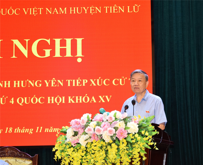 Bộ trưởng Tô Lâm phát biểu tại buổi tiếp xúc. Ảnh: bocongan.gov.vn