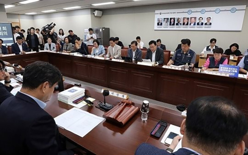 Phiên đối thoại của Ủy ban Tiền lương thuộc Bộ Việc làm và Lao động Hàn Quốc. (Ảnh KED)
