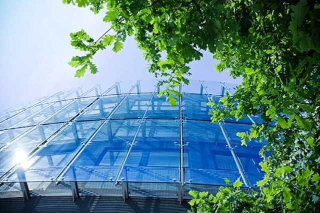 Sản phẩm kính xây dựng của Viglacera.