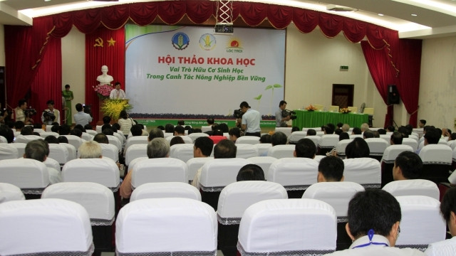 Quang cảnh cuộc hội thảo.