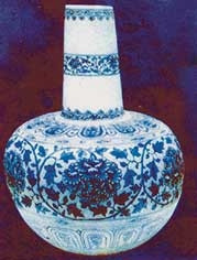 Bình gốm Chu Đậu hiện
đang trưng bày tại Bảo tàng
Tokapi Saray (Thổ Nhĩ Kỳ).