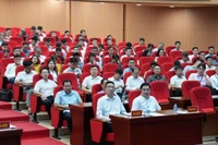 Cán bộ, công chức của 126 xã, phường tham gia hội nghị chuyên đề về quy hoạch, kiến trúc.