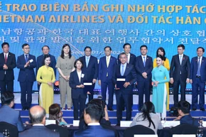 Lễ trao Biên bản ghi nhớ hợp tác giữa Vietnam Airlines với các đối tác Hàn Quốc. (Ảnh: Thanh Giang)