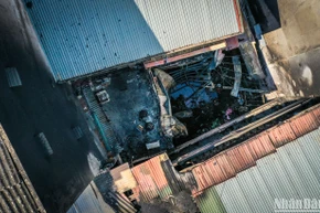 Hiện trường vụ cháy nhìn từ trên cao. (Ảnh: THÀNH ĐẠT)