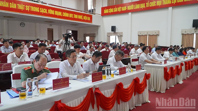 Các đại biểu tham dự Hội nghị Tỉnh ủy lần thứ 20, khóa XXII. ndo_br_5.jpg