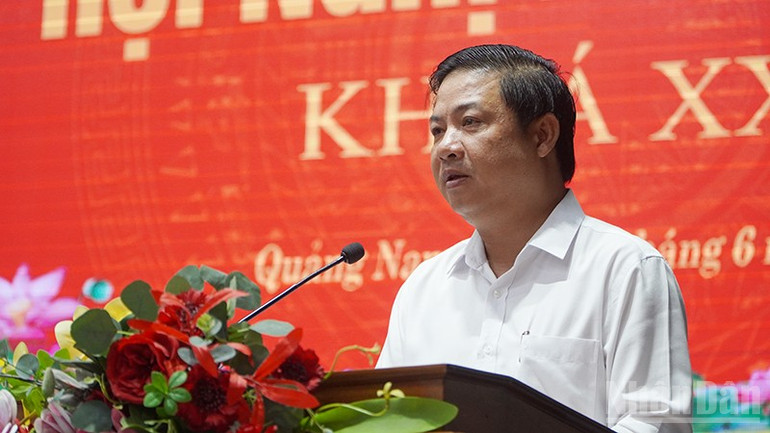 Ủy viên dự khuyết Trung ương Đảng, Bí thư Tỉnh ủy Quảng Nam Lương Nguyễn Minh Triết phát biểu kết luận Hội nghị. ndo_br_6.jpg