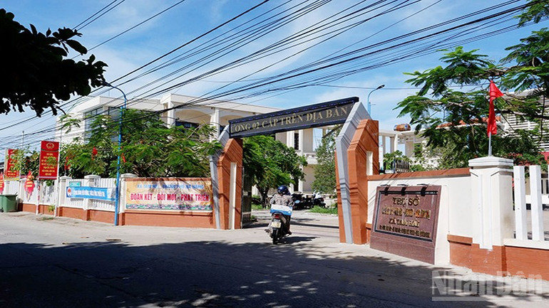 Chủ trương sáp nhập, thực hiện chính quyền 2 cấp được người dân xã đảo Tam Hải rất ủng hộ. ndo_br_1.jpg