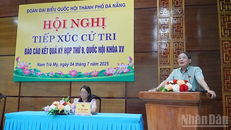 Phó Chủ tịch Quốc hội Nguyễn Đức Hải phát biểu tại buổi tiếp xúc cử tri. ndo_br_kkkkkkk.jpg