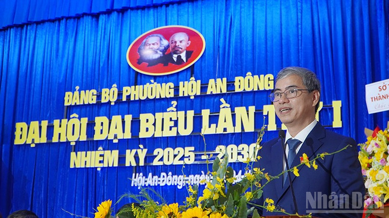 Bí thư Đảng ủy phường Hội An Đông Nguyễn Hưng phát biểu tại Đại hội. ndo_br_4.jpg
