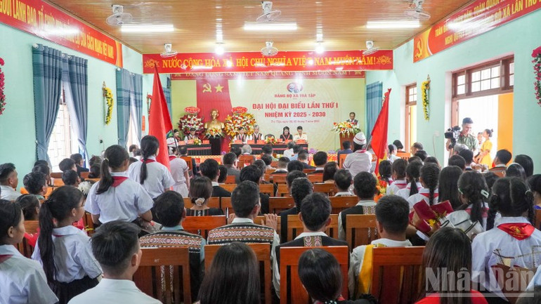 Quang cảnh Đại hội đại biểu Đảng bộ xã Trà Tập lần thứ I. ndo_br_dsc07317.jpg