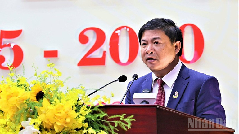 Đồng chí Lương Nguyễn Minh Triết phát biểu tại đại hội. ndo_br_2-3498.jpg