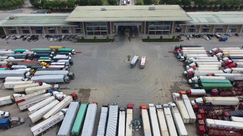 Kim ngạch xuất nhập khẩu tại Cửa khẩu Lào Cai đạt hơn 306 tỷ USD từ đầu năm 2026