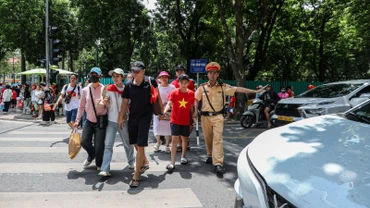 Điều chỉnh giao thông từ 12 giờ ngày 27/8 tại Hà Nội.