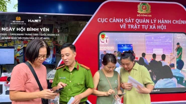 Hướng dẫn người dân tích hợp tài khoản an sinh nhận quà của Chính phủ dịp 2/9.