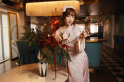 Idol Nation trong tà áo dài Việt. (Ảnh: NVCC)