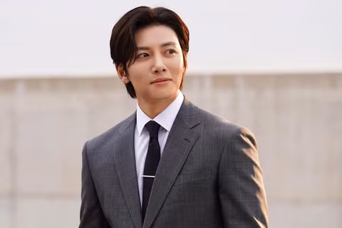 Nam tài tử Ji Chang-wook. (Ảnh: VFDA)