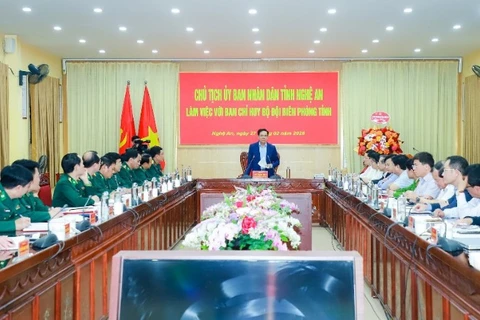 Quang cảnh buổi làm việc.