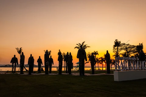 Triển lãm sắp đặt “Bạch Đằng” của nghệ sĩ Lê Hữu Hiếu tại Hạ Long. (Ảnh: NVCC)