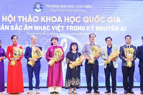 Các đại biểu nêu lên nhiều giải pháp xoay quanh việc phát triển bản sắc nhạc Việt trong kỷ nguyên AI.