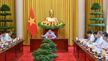 Chủ tịch nước Lương Cường làm việc với Văn phòng Chủ tịch nước.