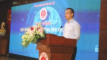 Phó Bí thư Tỉnh ủy Đắk Lắk Đỗ Hữu Huy phát động 100 ngày cao điểm thực hiện phong trào “Bình dân học vụ số”.