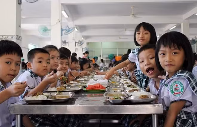 Phát triển toàn diện thể chất, trí tuệ của thế hệ trẻ, tạo nguồn lực cho kỷ nguyên mới.