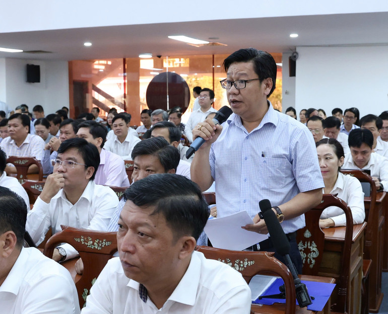 Ông Đào Thành Hiểu, Chủ tịch Ủy ban nhân dân phường An Bình. ong-thu-2z7132607009212-50607f58bf12ca2ddb2d104a8a05011a.jpg