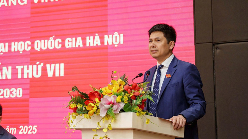 Phó Giáo sư, Tiến sĩ Nguyễn Hiệu điều hành hoạt động của Đại học Quốc gia Hà Nội từ ngày 27/2.