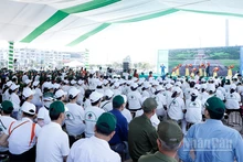Quang cảnh lễ mít-tinh hưởng ứng Ngày Môi trường thế giới (5/6) và Tháng Hành động vì môi trường năm 2025.