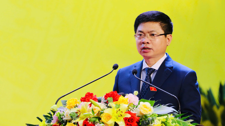 Đồng chí Trương Quốc Huy, Bí thư Tỉnh ủy, Trưởng Đoàn Đại biểu Quốc hội tỉnh Ninh Bình phát biểu tại buổi lễ. 2a.jpg