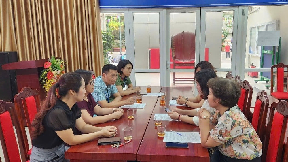 Đại diện các điểm thi báo cáo công tác chuẩn bị cơ sở vật chất kỳ thi tuyển sinh vào lớp 10 THPT. 077736bad3a667f83eb7.jpg