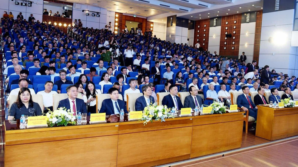 Quang cảnh buổi lễ. 2807e74e-83ec-4e95-a2e3-1a0ef9c1985a-9038.jpg
