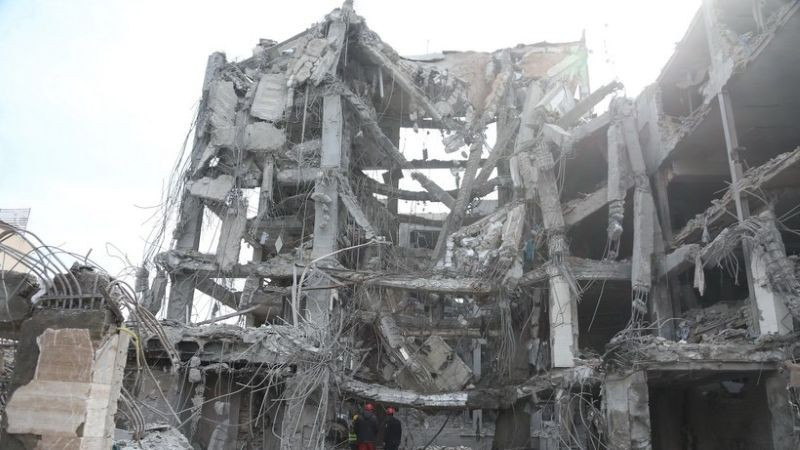 Những tòa nhà bị phá hủy sau các cuộc tấn công của Mỹ và Israel nhằm vào Tehran, Iran. (Ảnh: THX/TTXVN)