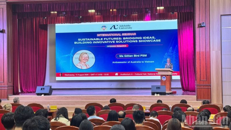 Tọa đàm thu hút đại biểu là các chuyên gia trong nước và quốc tế tham dự. (Ảnh: HNV).