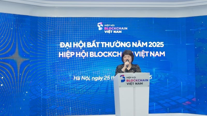 Bà Phạm Thu Hằng, Phó Vụ trưởng Vụ Tổ chức phi Chính phủ, Bộ Nội vụ, đề xuất Hiệp hội sớm ban hành sớm Quy tắc đạo đức nghề nghiệp. (Ảnh: PV)