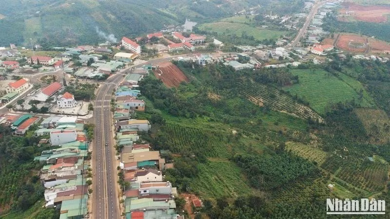 Nhiều địa phương có sự thay đổi bứt phá từ Chương trình mục tiêu quốc gia xây dựng nông thôn mới. (Ảnh: BÁO NHÂN DÂN)