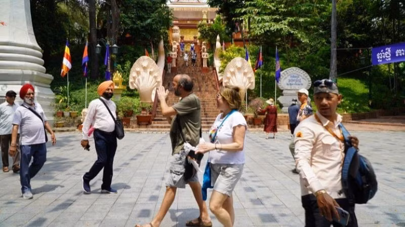 Lễ hội văn hóa truyền thống Campuchia hấp dẫn khách du lịch quốc tế. (Ảnh: NGUYỄN HIỆP)