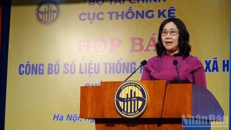 Cục trưởng Cục Thống kê Nguyễn Thị Hương. (Ảnh: THÙY LINH)