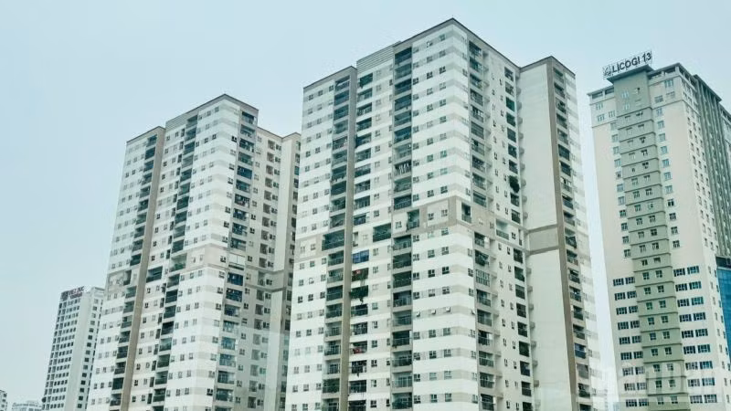 Năm 2025, thị trường căn hộ Hà Nội ghi nhận thêm khoảng 6.000 căn hộ mới, nâng tổng nguồn cung cả năm lên hơn 24.000 căn. (Ảnh: HNV)