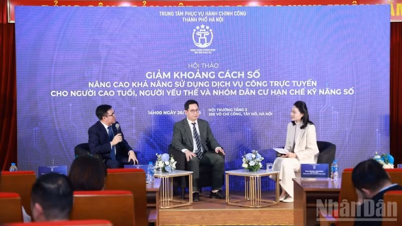 Các diễn giả chuyên gia trao đổi tại hội thảo. (Ảnh: PV)