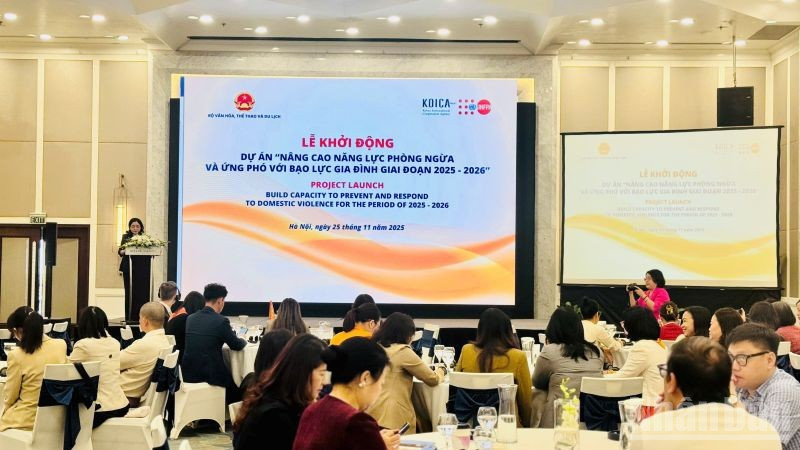 Các đại biểu trong nước và quốc tế tham dự sự kiện. (Ảnh: HNV)