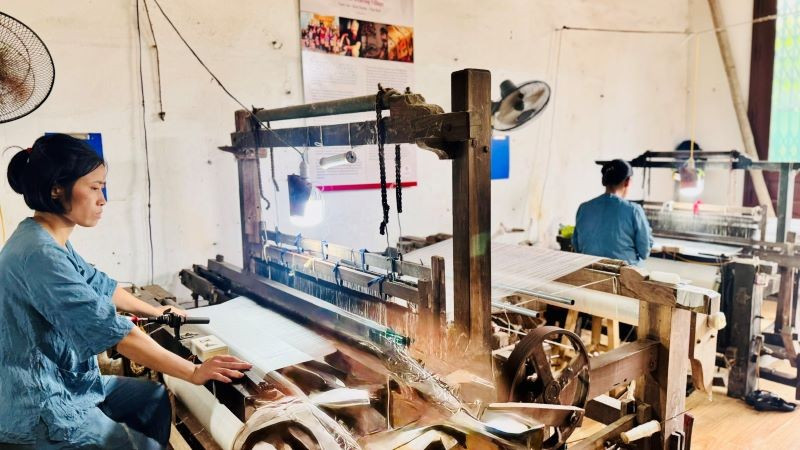 Lao động nghề dệt truyền thống ở nước ta. (Ảnh: HNV)