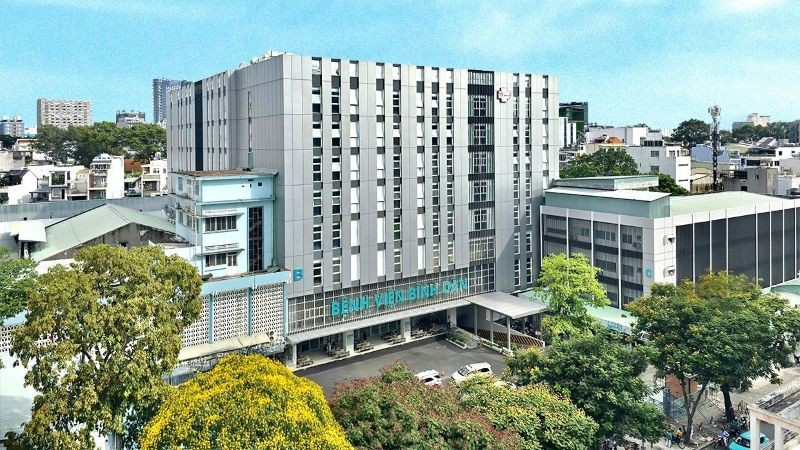 Trụ sở Bệnh viện Bình Dân ở phường Bàn Cờ, Thành phố Hồ Chí Minh. 